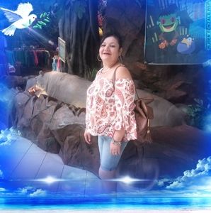 Meet your Posher, Yoly